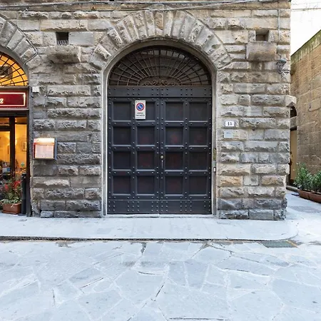 Borgo San Jacopo Penthouse By 360rentals * Florence