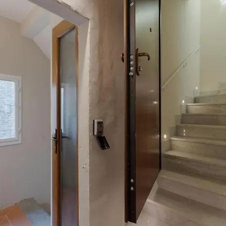 Daire Borgo San Jacopo Penthouse By 360rentals *