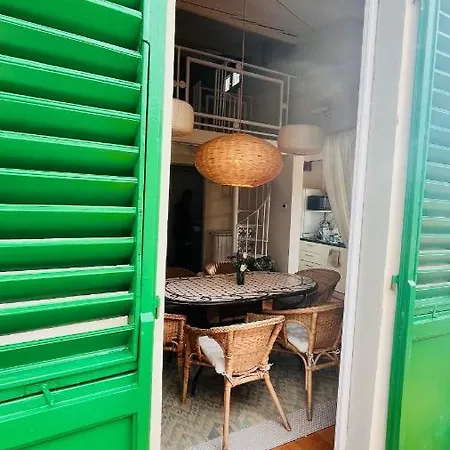 아파트 Borgo San Jacopo Penthouse By 360rentals 피렌체